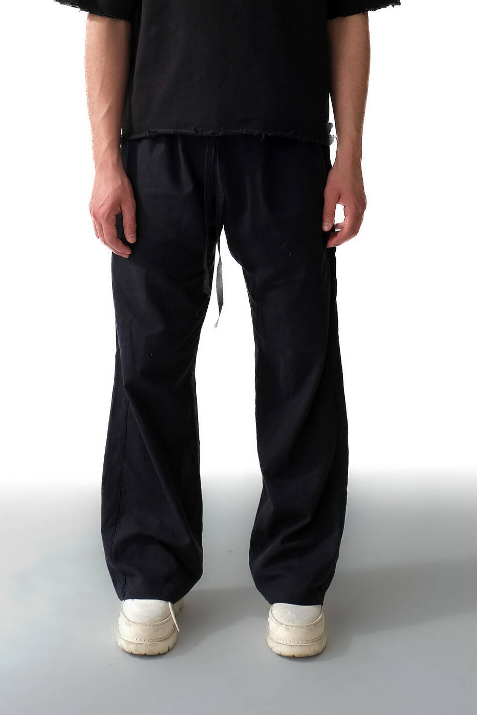 %100 Pamuk Şerit Detaylı Siyah Pantolon - SOLDOUT