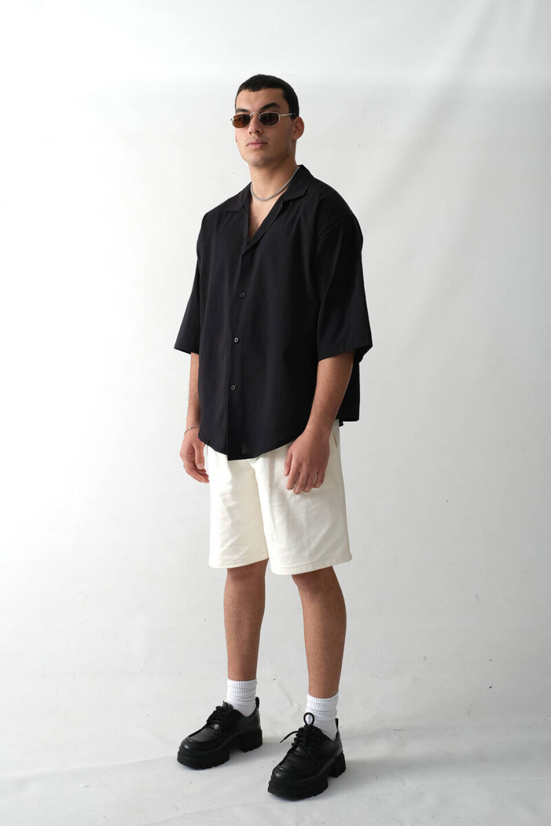 Siyah Oversize Yarım Kol %100 Pamuk İnce Gömlek x Oversize Pileli Krem Şort - 1