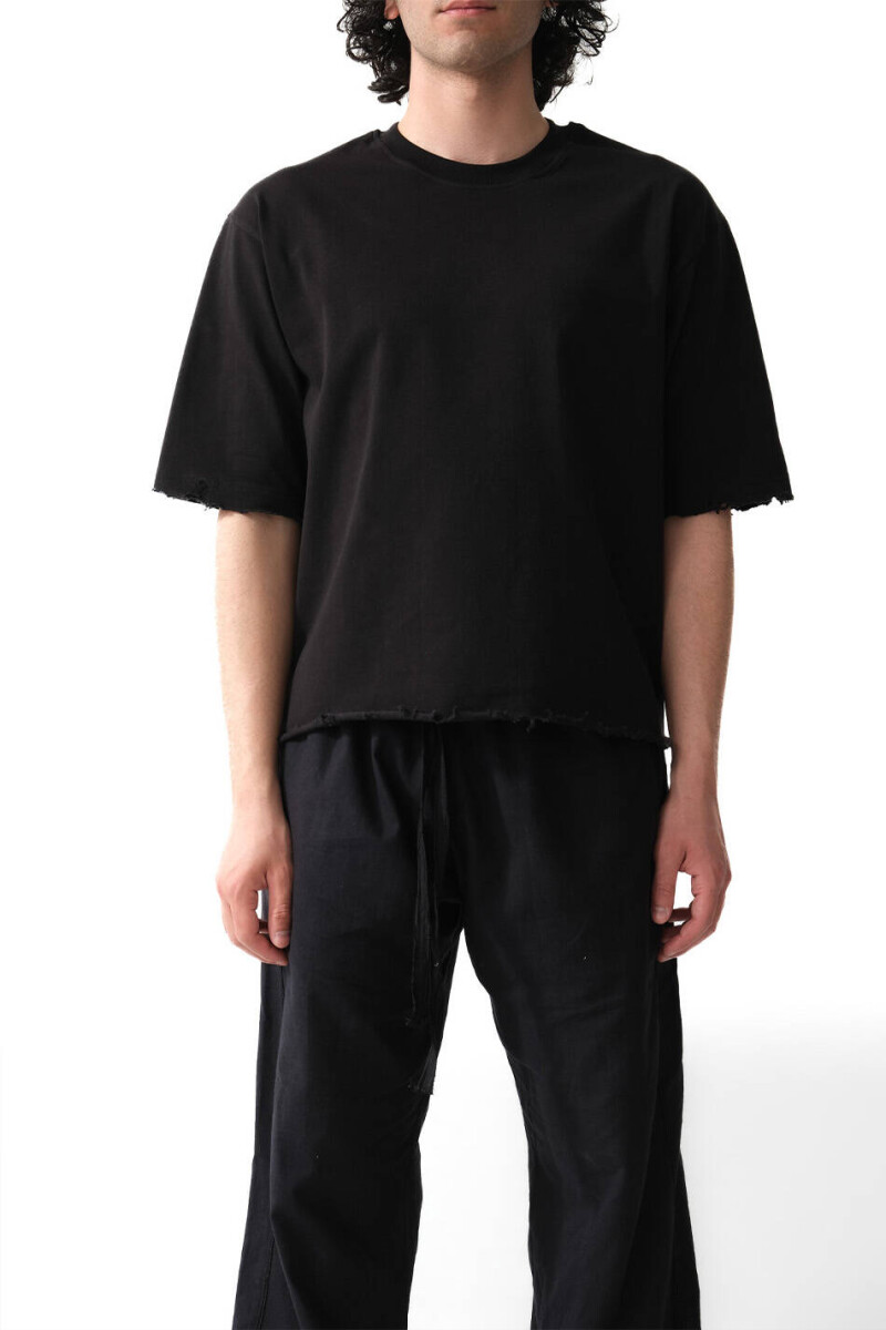 Sİyah Yırtık Detaylı Boy Fit Tİşört & %100 Pamuk Siyah Şerit Detaylı Pantolon - 3