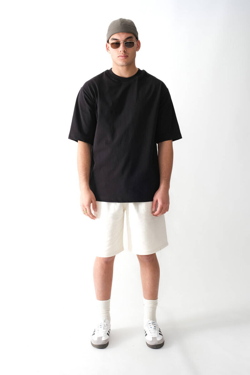 Siyah Boxy Fit Heavyweight Tişört x Oversize Pileli Krem Şort - 1