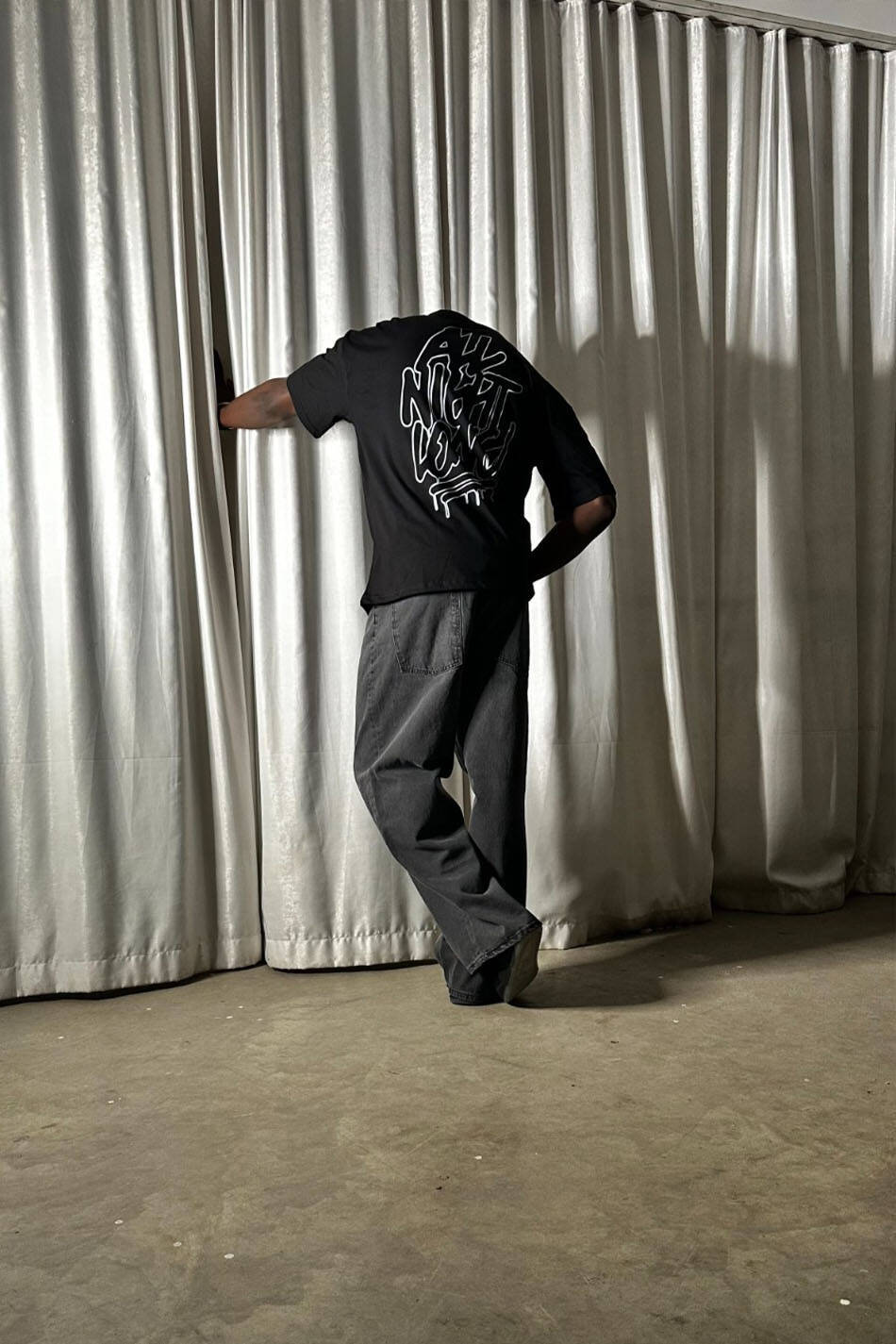 All Night Long Baskılı Siyah Oversize Tişört - 2