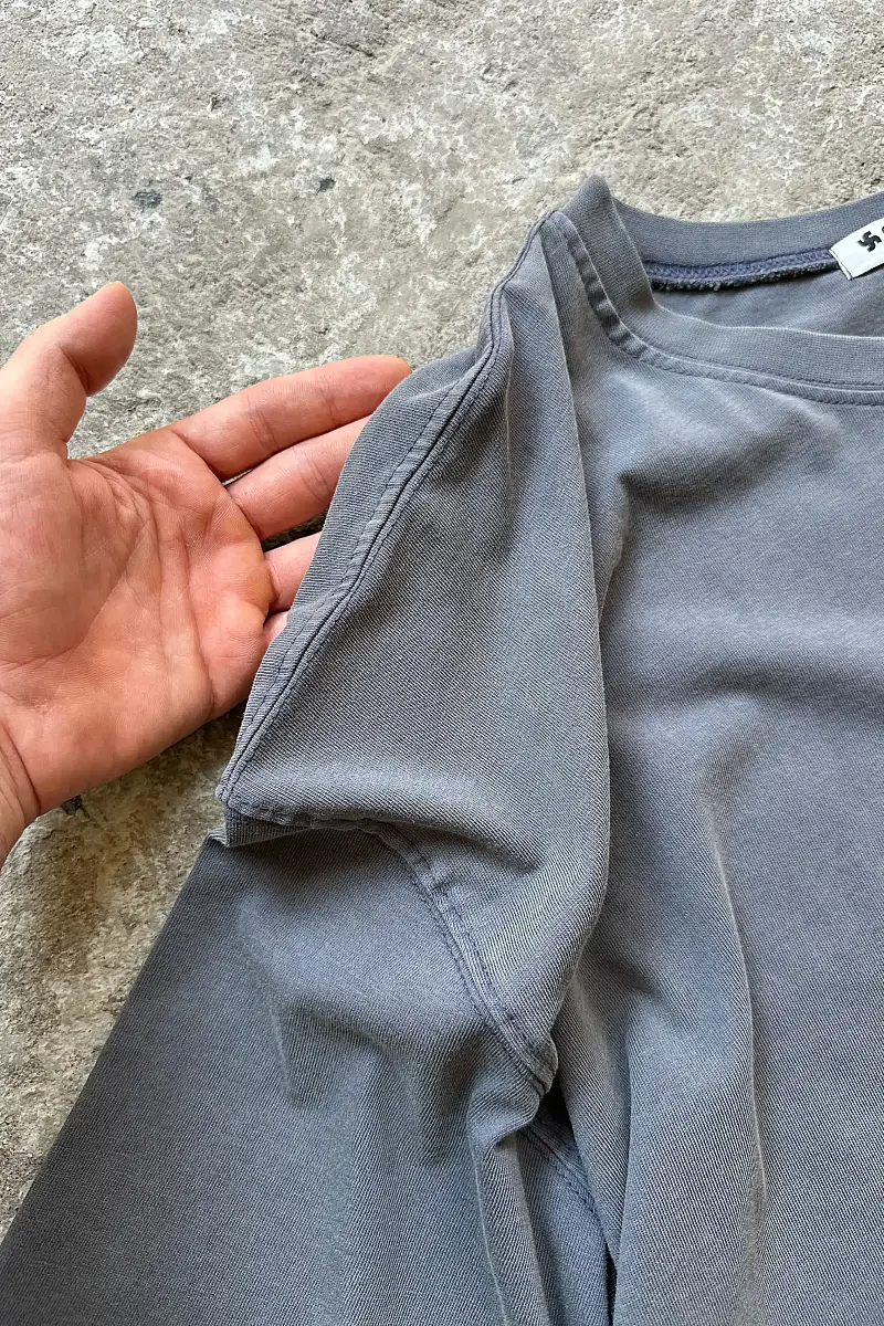 Asit Yıkamalı Antrasit Ortadan Dikişli Oversize Tişört - 3