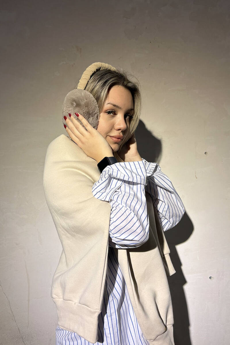 Bej Peluş Kulaklık - SOLDOUT