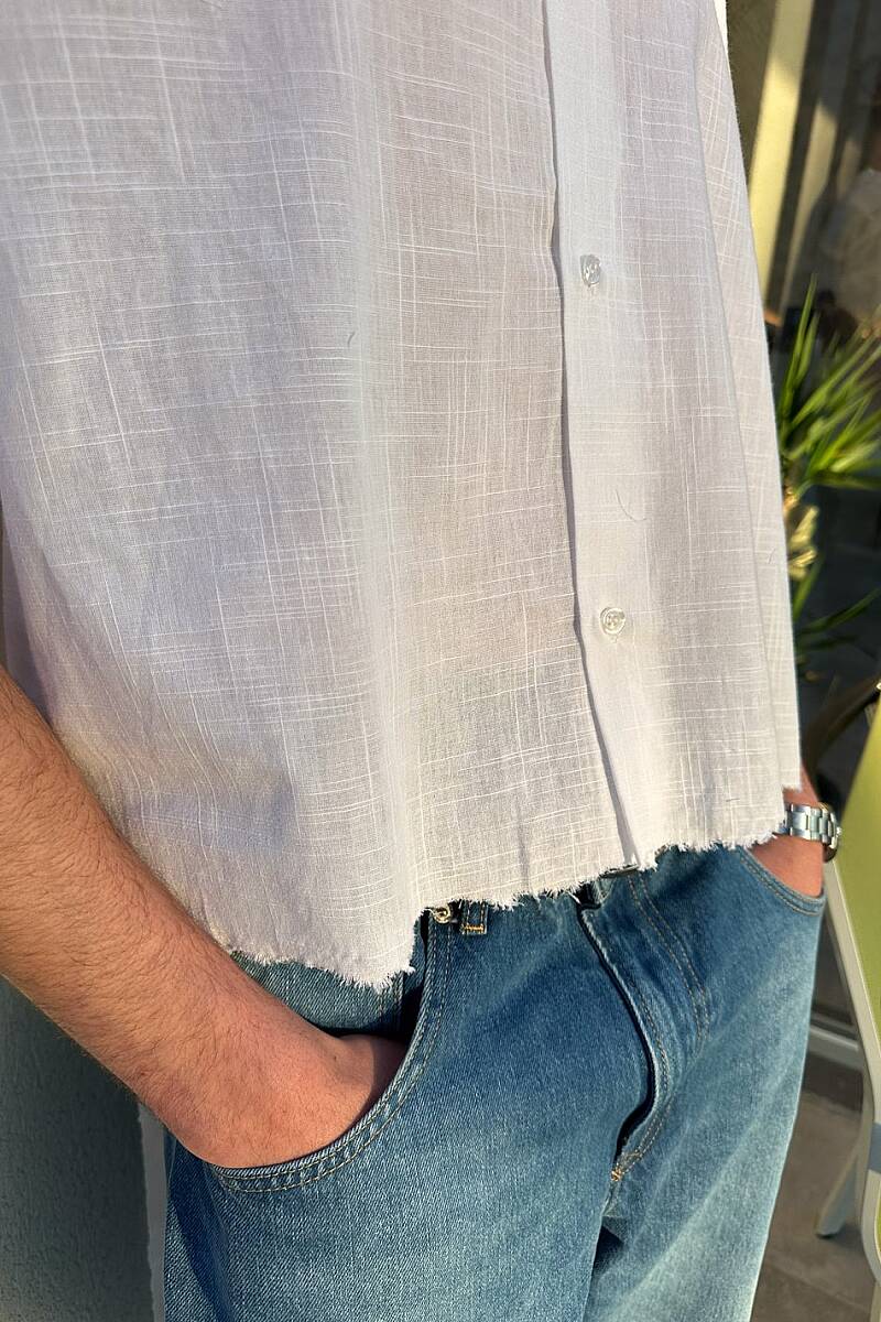 Beyaz Distressed Boxy Fit Crop Yarım Kol %100 Pamuk İnce Gömlek - 6