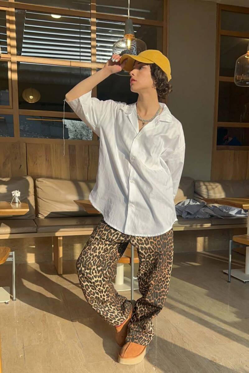 Beyaz Yarım Kol Oversize Old Money Gömlek - 2