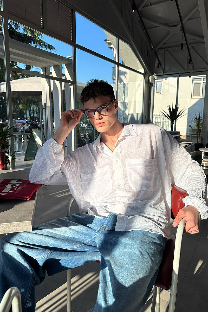 Cepli Beyaz Oversize Essential Gömlek - SOLDOUT