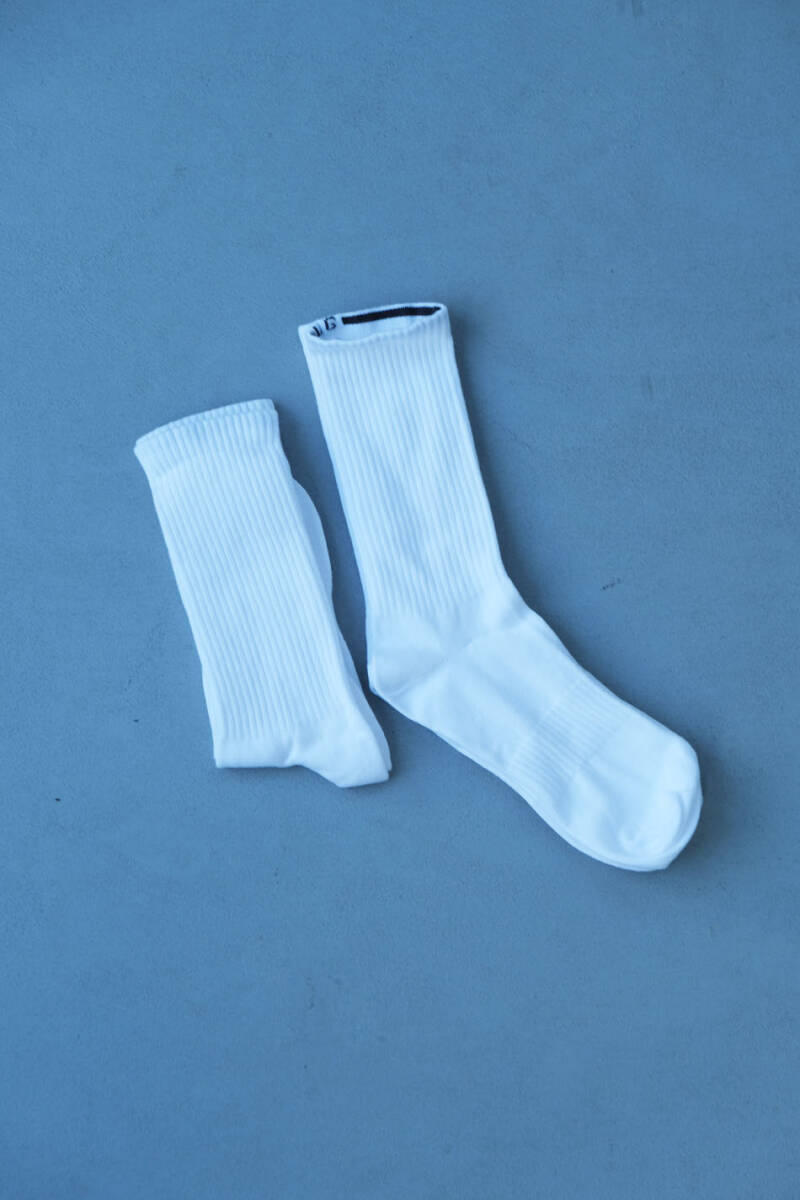 Uzun Beyaz Çorap - SOLDOUT