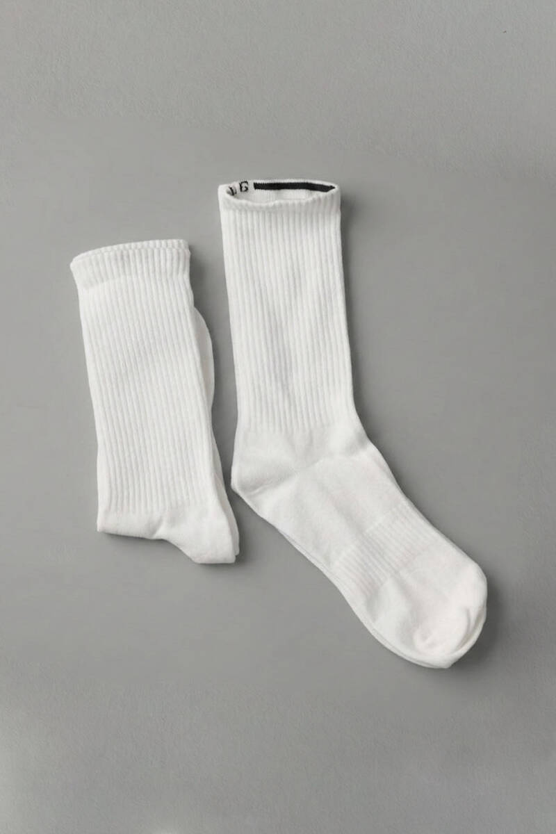 Uzun Beyaz Çorap - SOLDOUT