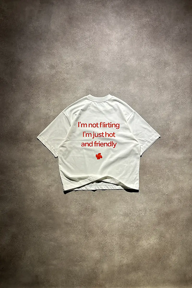 Hot & Friendly Beyaz Oversize Baskılı Tişört - 1