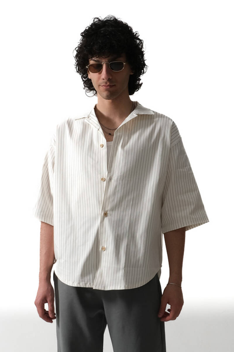 İnce Çizgili Ekru Yarım Kol Essential Oversize Gömlek - 1