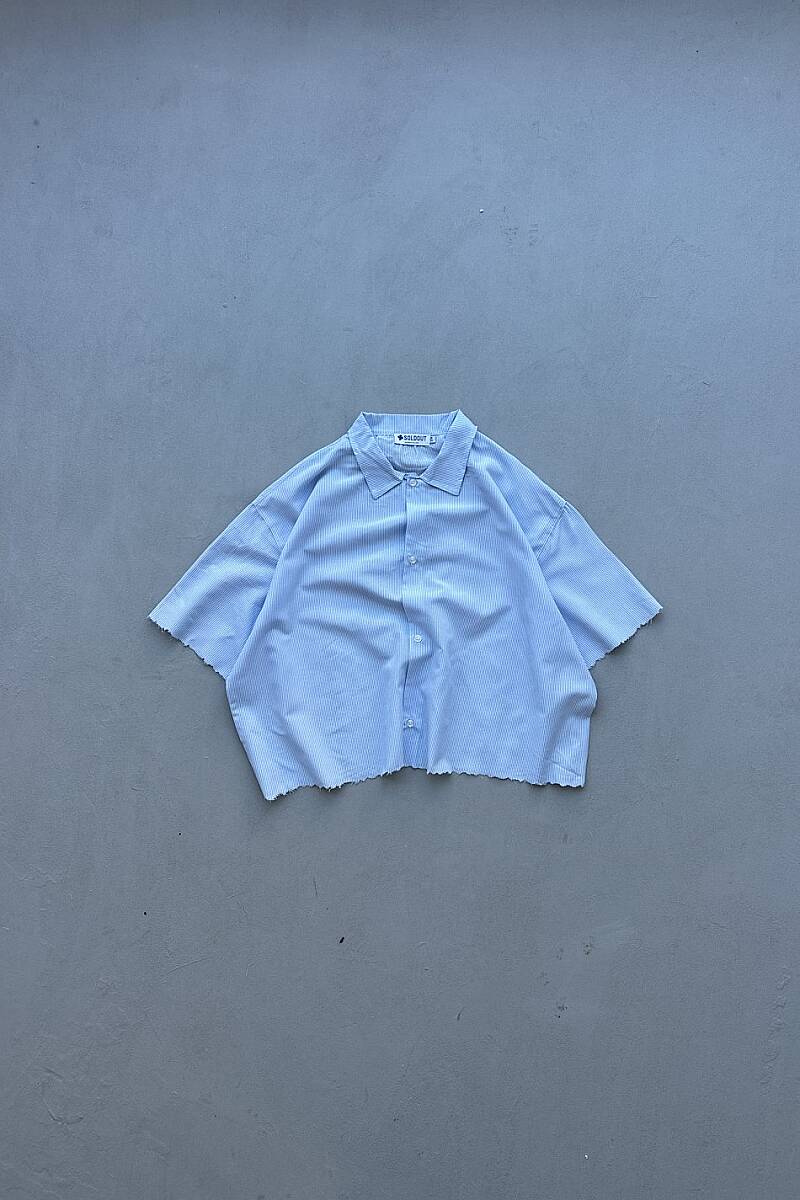 İnce Mavi Çizgili Distressed Yarım Kol Boxy Fit Gömlek - SOLDOUT (1)