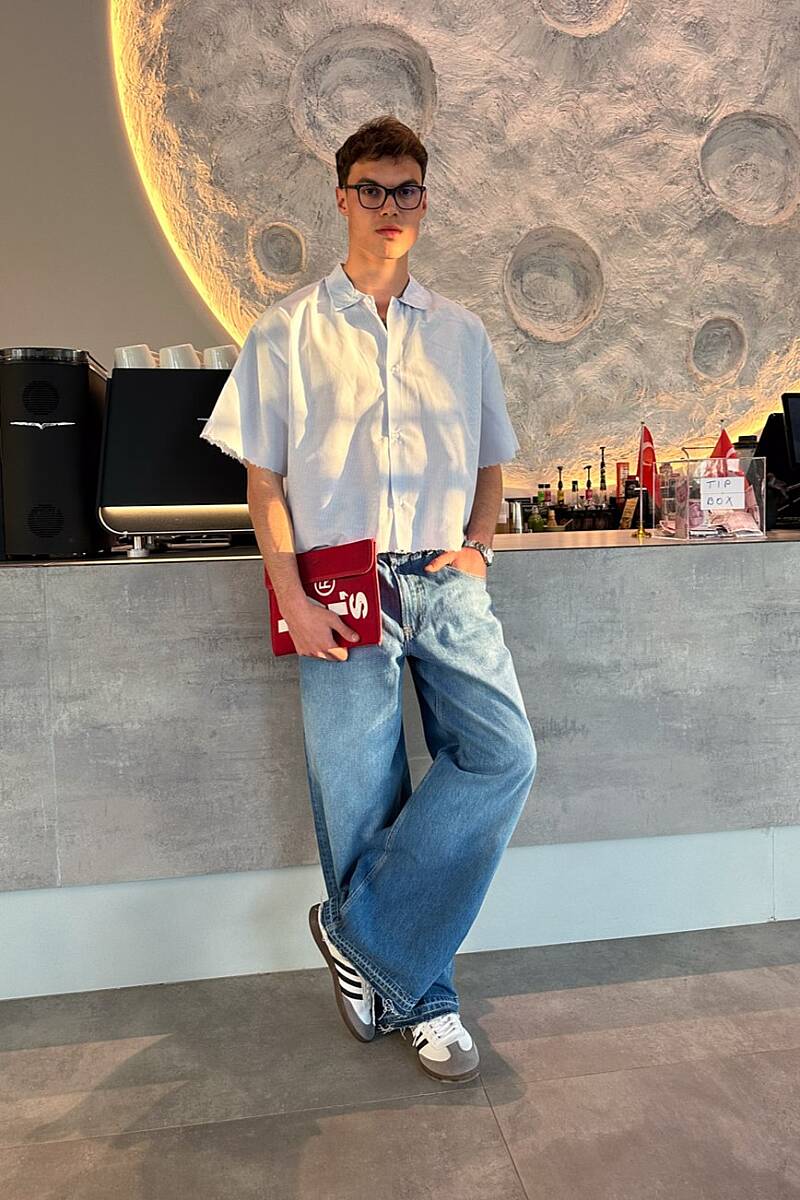 İnce Mavi Çizgili Distressed Yarım Kol Boxy Fit Gömlek - 3