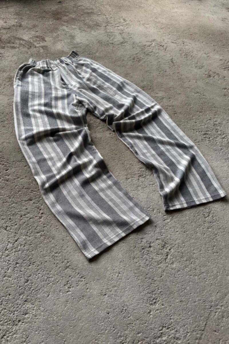 Kontrast Çizgili Dokulu Pantolon - SOLDOUT (1)