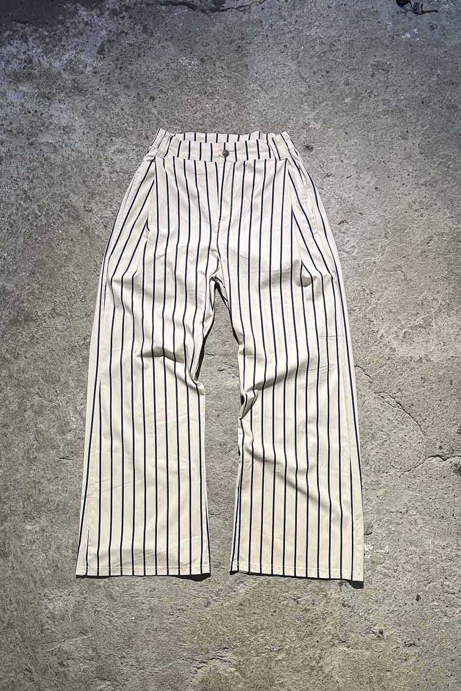 Lacivert Çizgili Bej Çift Pileli Baggy Pantolon - SOLDOUT