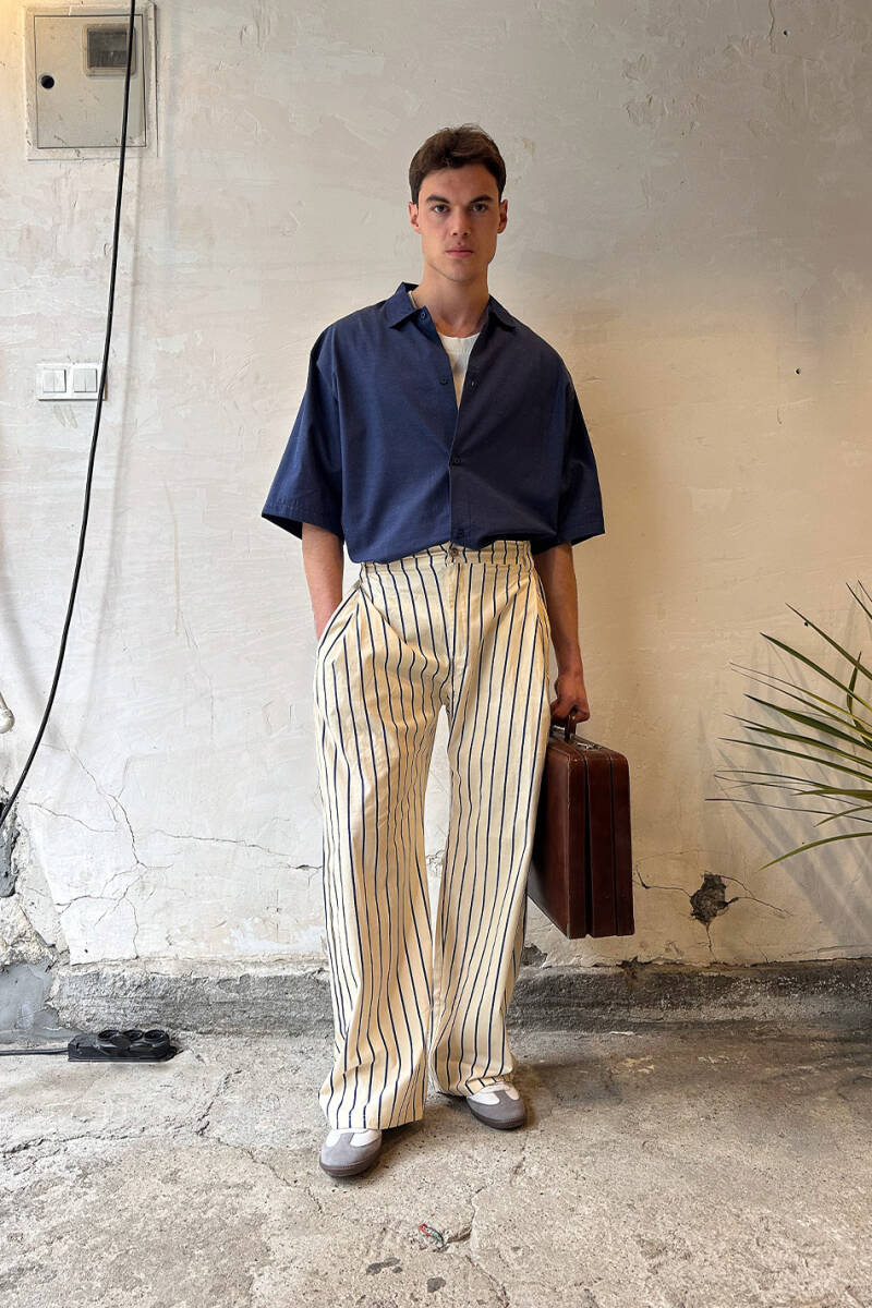 Lacivert Çizgili Bej Çift Pileli Baggy Pantolon - SOLDOUT (1)