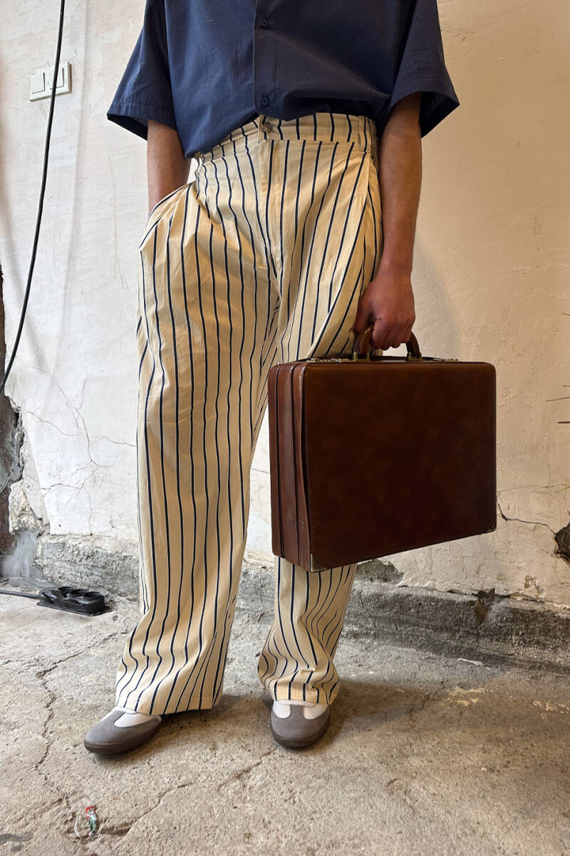 Lacivert Çizgili Bej Çift Pileli Baggy Pantolon - SOLDOUT