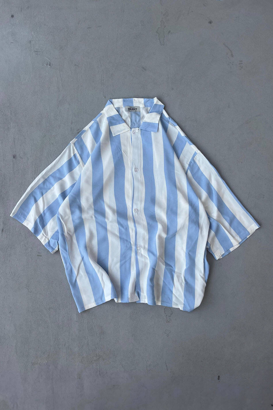 Mavi - Beyaz Yarım Kol Oversize Gömlek - SOLDOUT