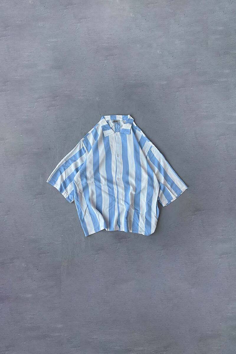 Mavi - Beyaz Yarım Kol Oversize Gömlek - SOLDOUT