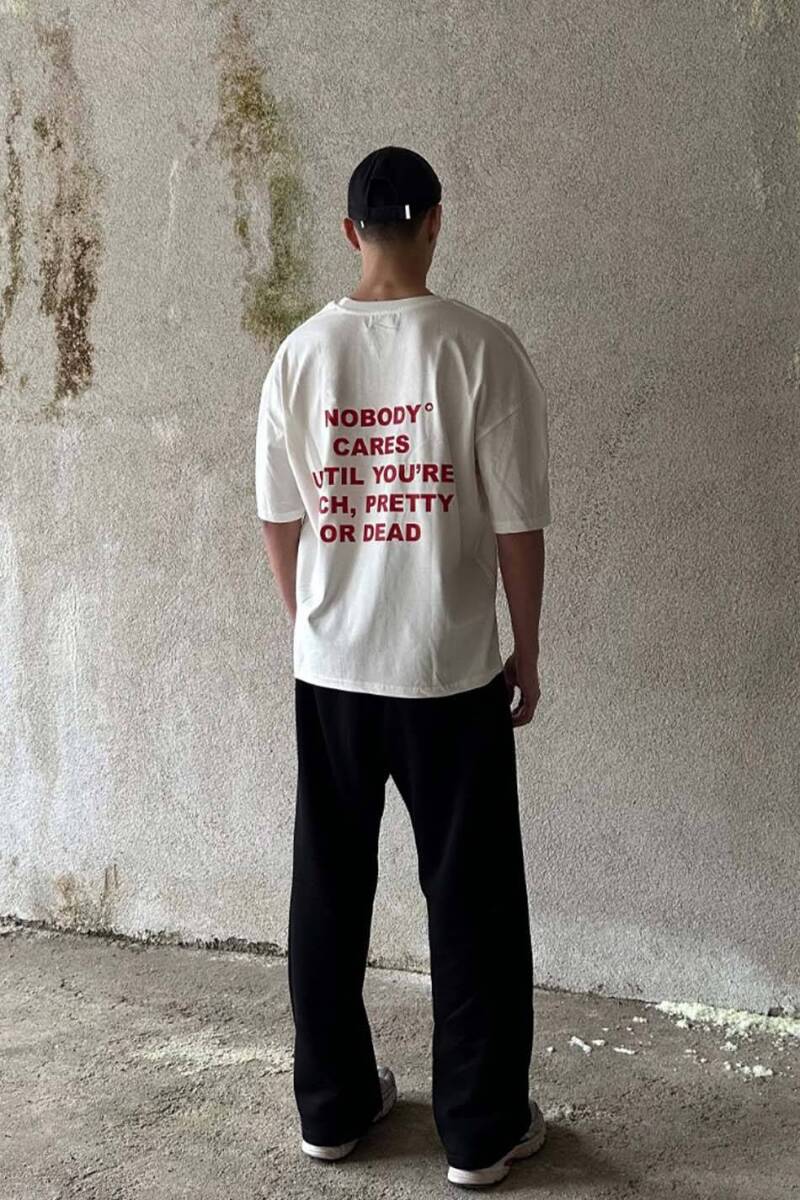 Nobody Cares Baskılı Oversize Tişört - 2