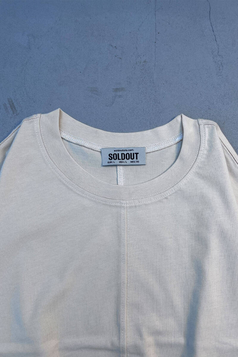 Oversize Basic Parça Detaylı Krem Tişört - 3