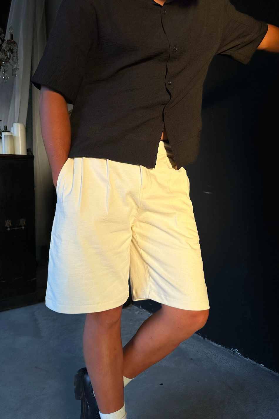 Oversize Pileli Krem Şort - SOLDOUT