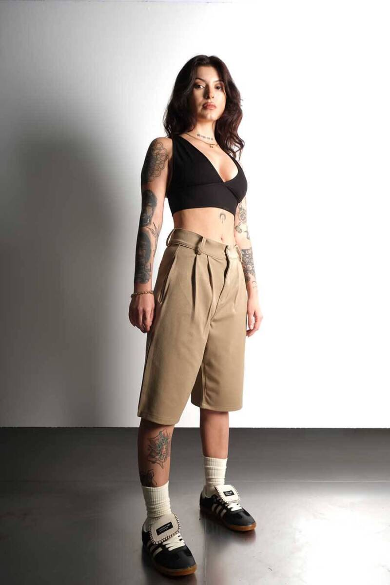 Oversize Bermuda Pileli Bej Kumaş Şort - SOLDOUT (1)