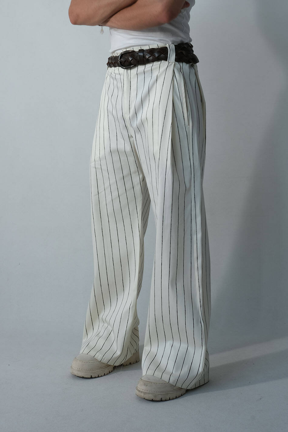 Siyah Çizgili Ekru Çift Pileli Baggy Pantolon - SOLDOUT