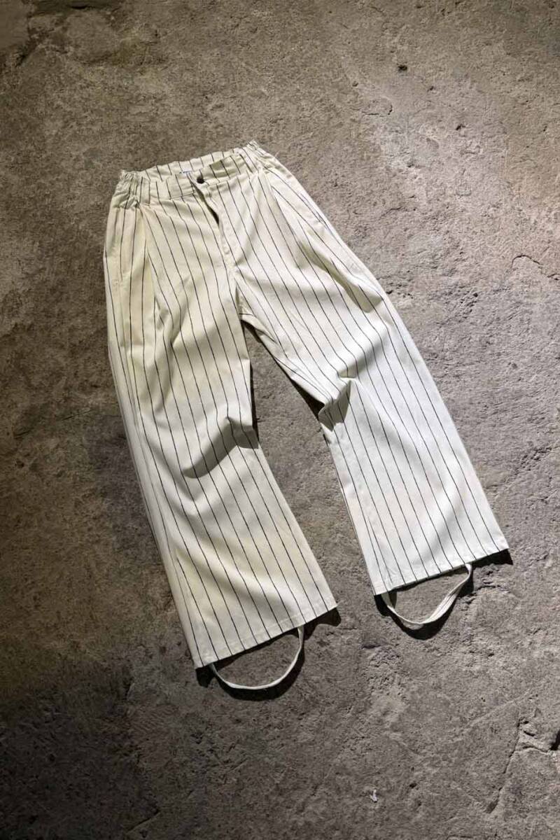 Siyah Çizgili Ekru Çift Pileli Baggy Pantolon - 7