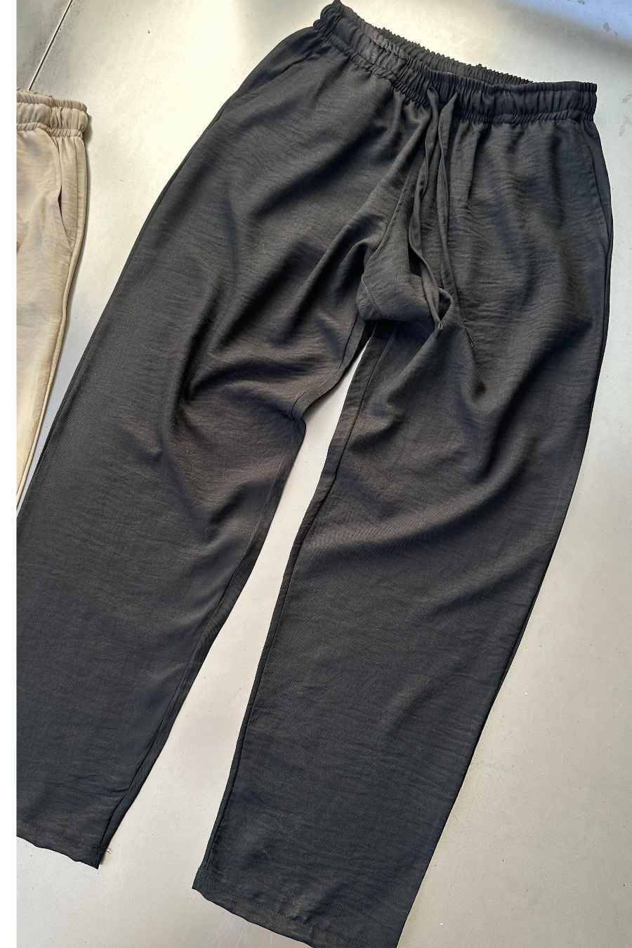 Siyah Düz Cepli Keten Pantolon - SOLDOUT