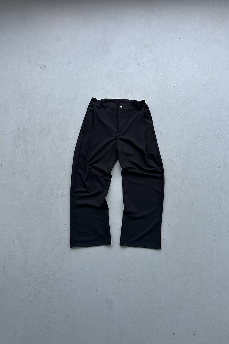 Siyah Fenna V2 Pileli Baggy Kumaş Pantolon - SOLDOUT