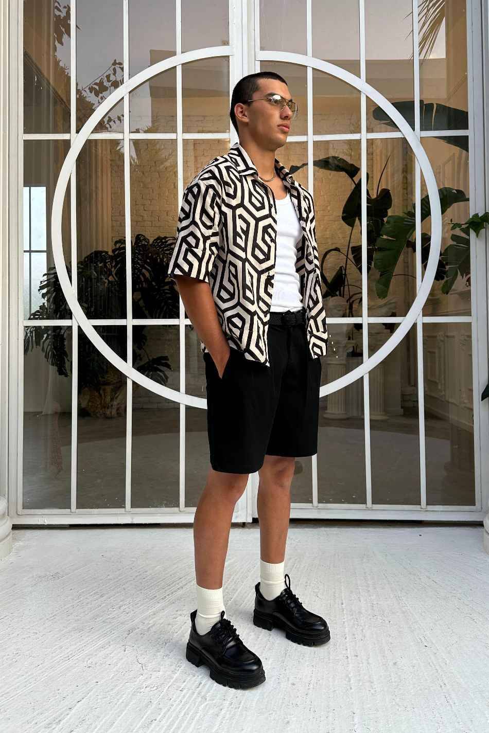 Siyah Geometrik Desenli Gömlek - SOLDOUT