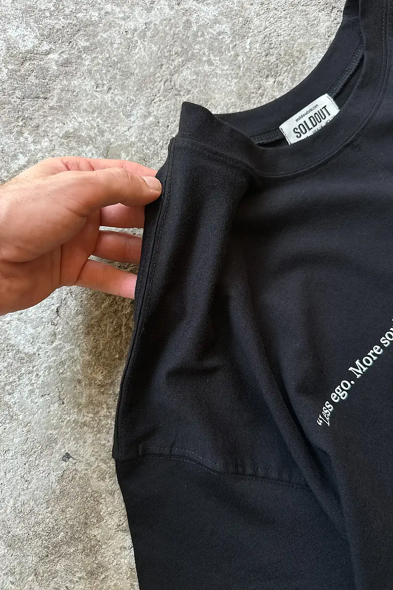 Techno Siyah Ortadan Dikişli Oversize Tişört - 3