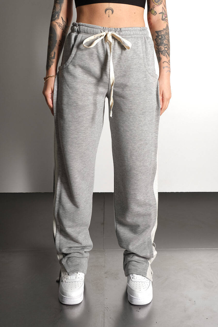 Ters Kumaş Detaylı Gri Oversize Eşofman Altı - SOLDOUT