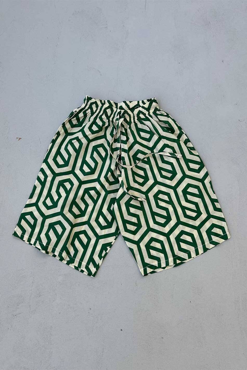 Yeşil Geometrik Desenli Şort - SOLDOUT