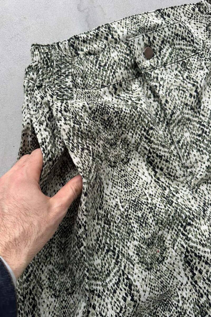 Yılan Derisi Desenli Fenna V1 Pantolon - 3