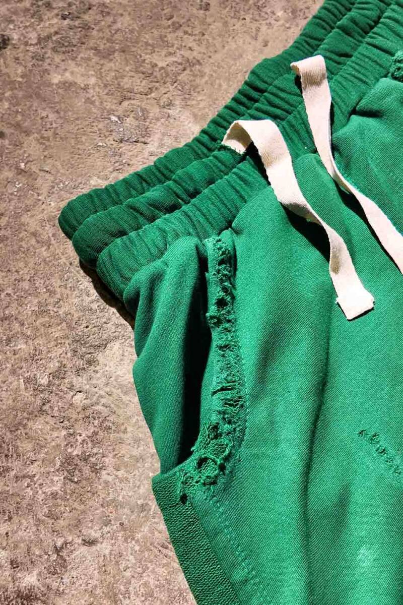 Yırtık ve Ters Kumaş Detaylı Yırtmaçlı Yeşil Eşofman - 6